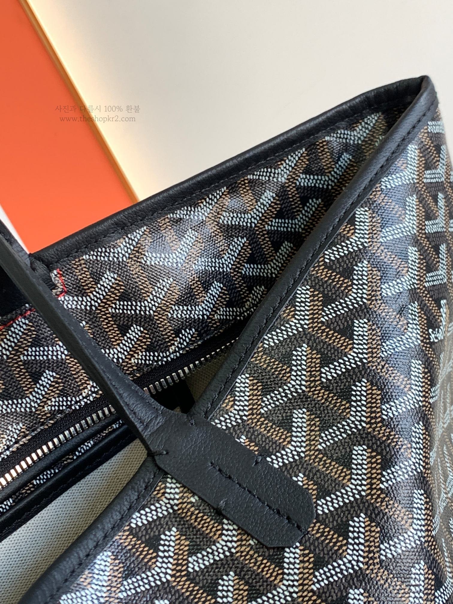 e323d687596531b7b3b9f57d2f876cfa_1760370216_0573.jpg e323d687596531b7b3b9f57d2f876cfa_1760370216_0573.jpg