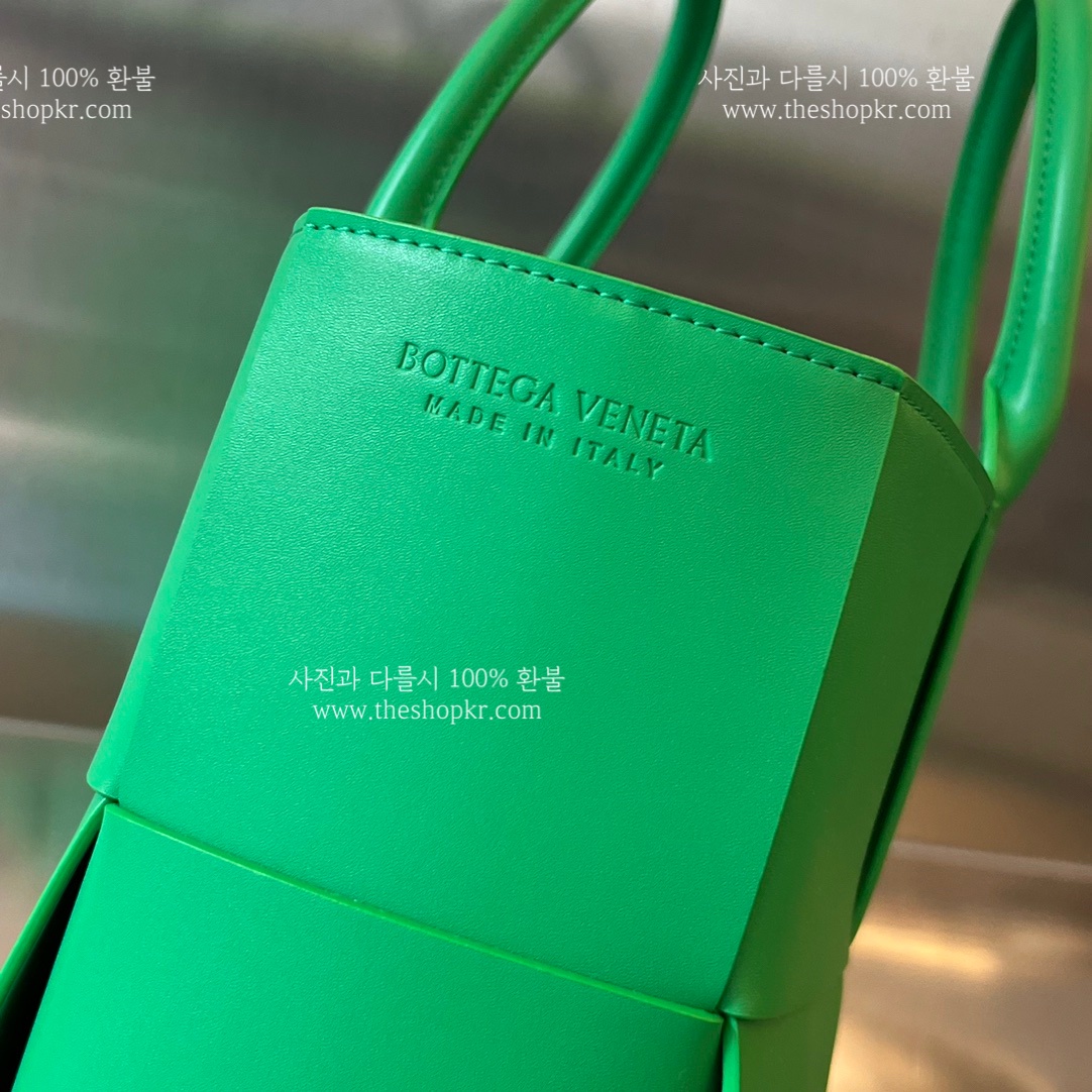 (징) 보테가 아르코 미듐 토트 백