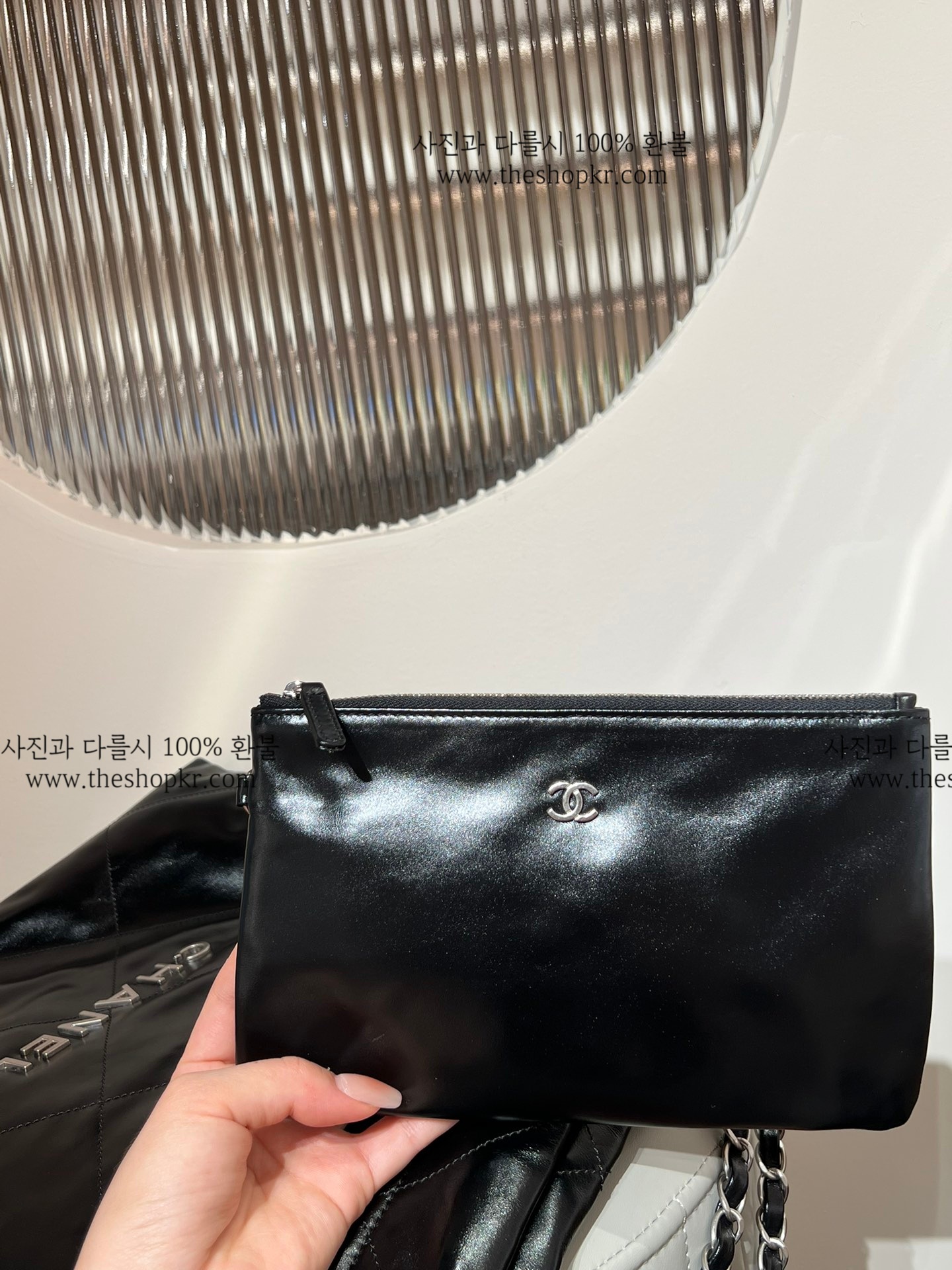 (지존) 샤넬 22 미디움 백