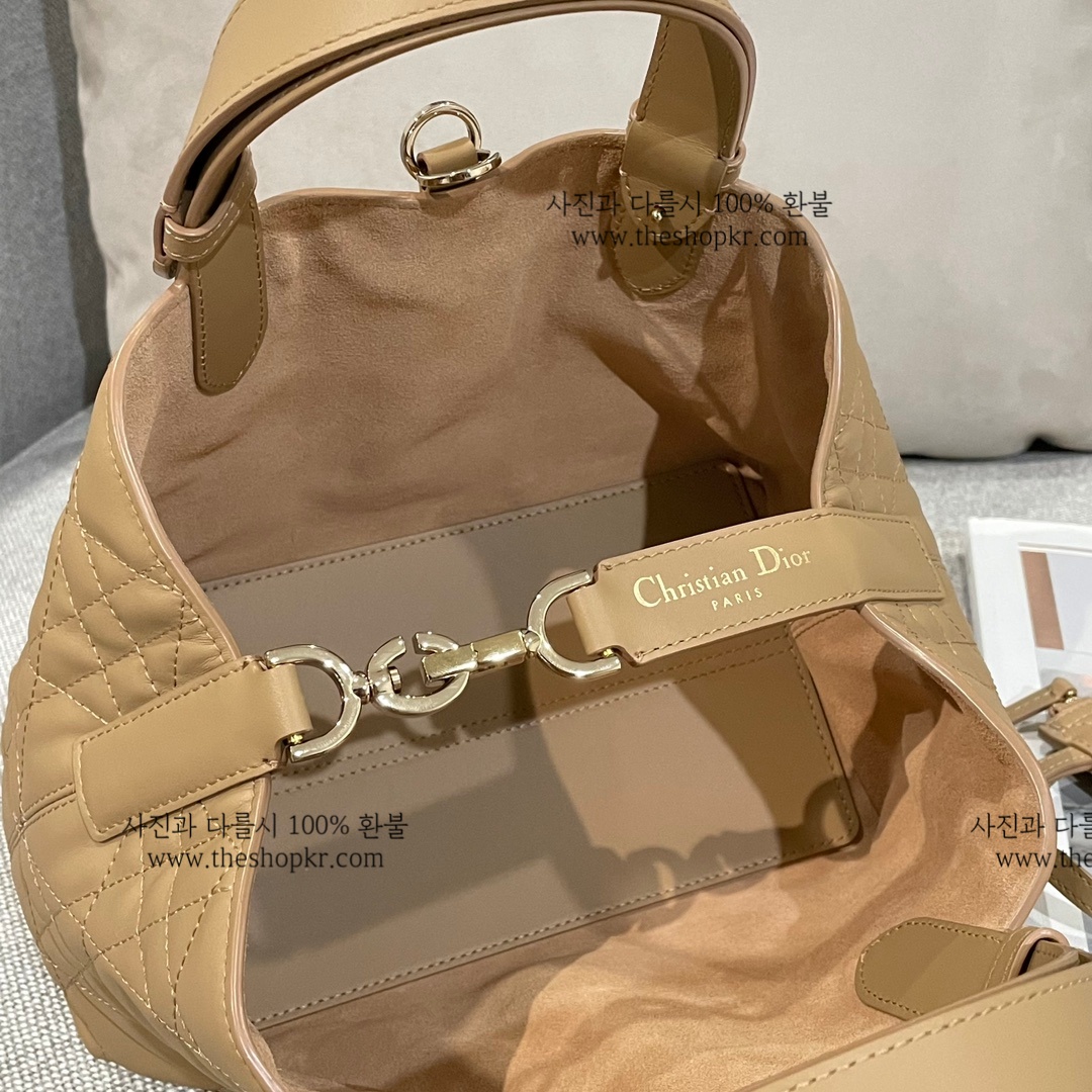 (여왕) 디올 뚜주흐 스몰 백