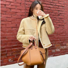 강민경 로에베 스몰 해먹 백