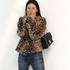 최지우 셀린느 빅투아르 백