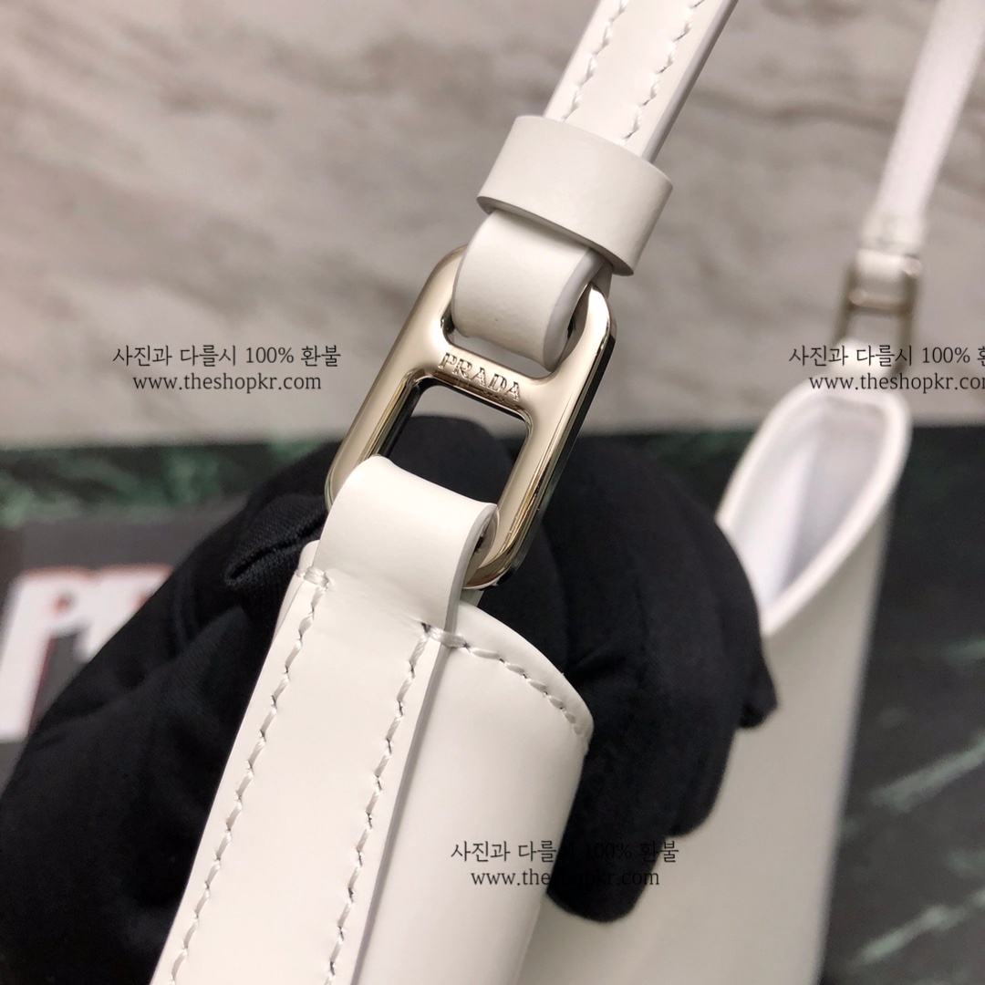 (블프) 프라다 클레오 백