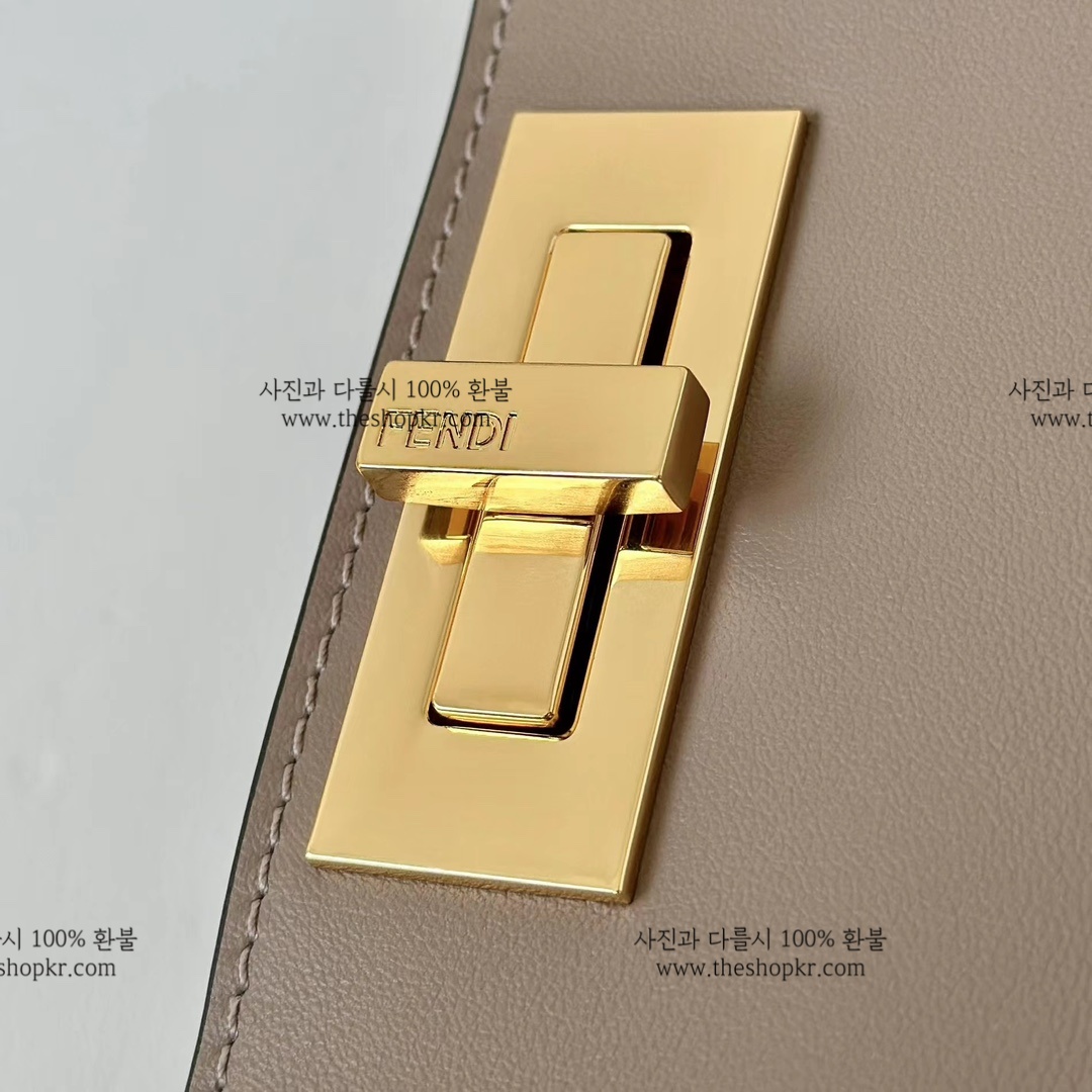 (니콜) 펜디 피카부 미디움 백