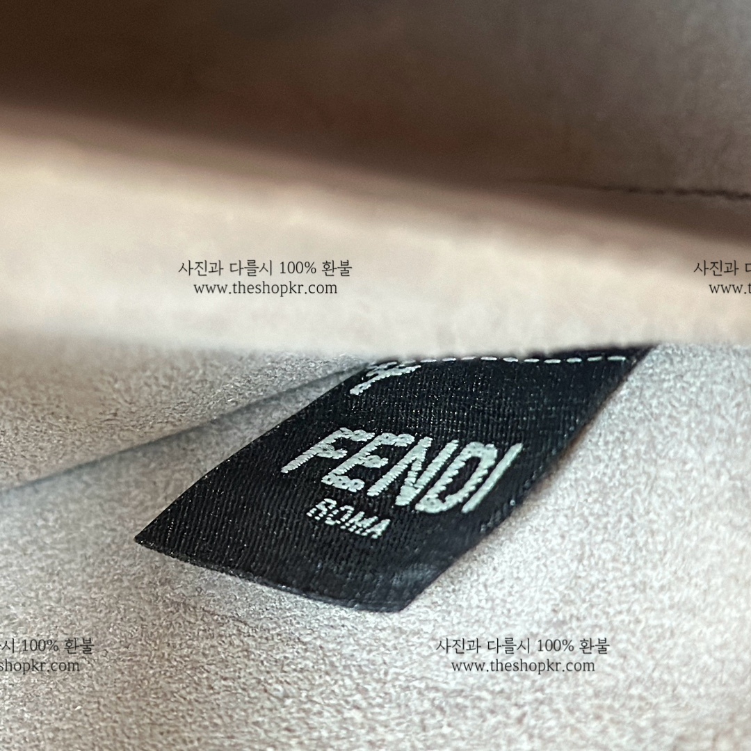 (니콜) 펜디 피카부 미디움 백