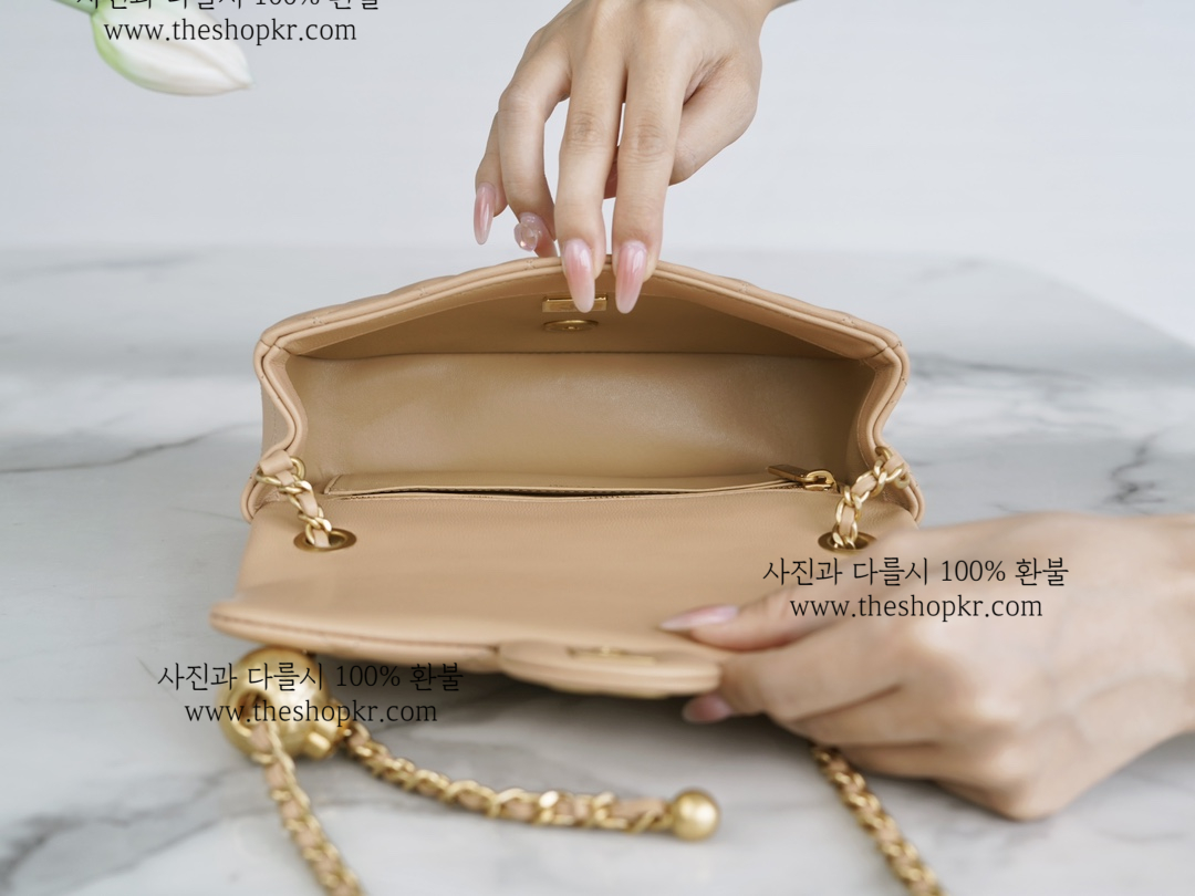 (펜더) 샤넬 23C 메탈볼 미니 백