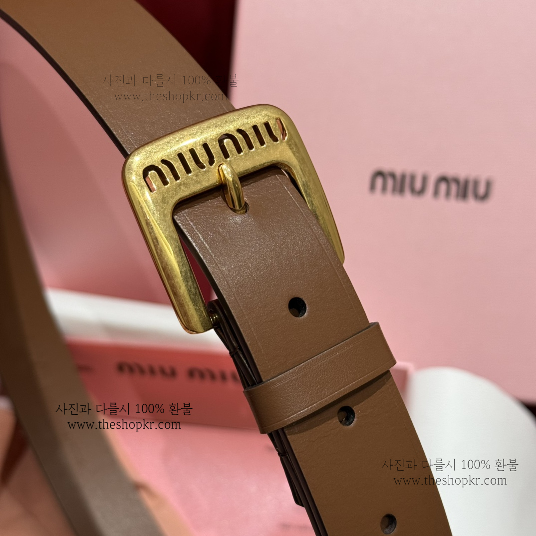 (찡댄) 미우미우 여성 가죽 벨트