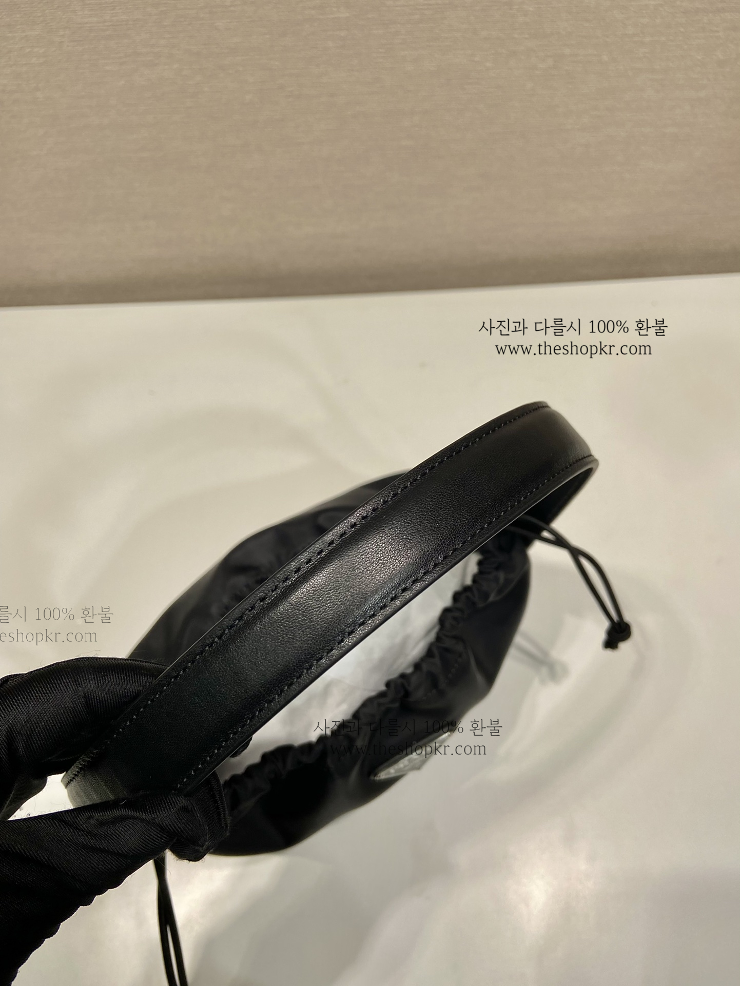 (야오) 프라다 스트링 스몰 호보 백