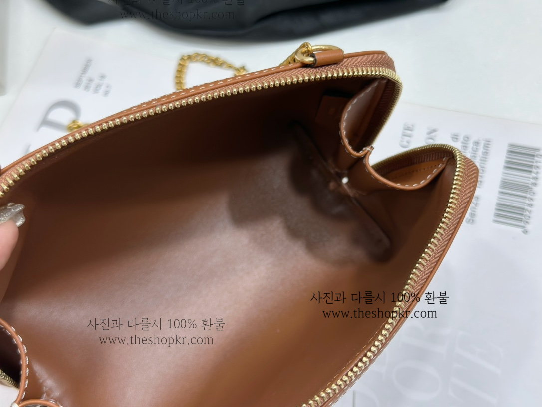 (흰고래) 셀린느 체인 파우치 백