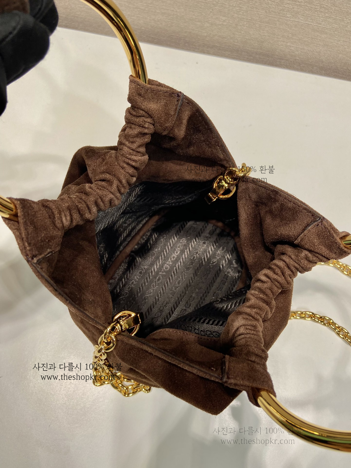 (야오) 프라다 스웨이드 미니 버킷 백