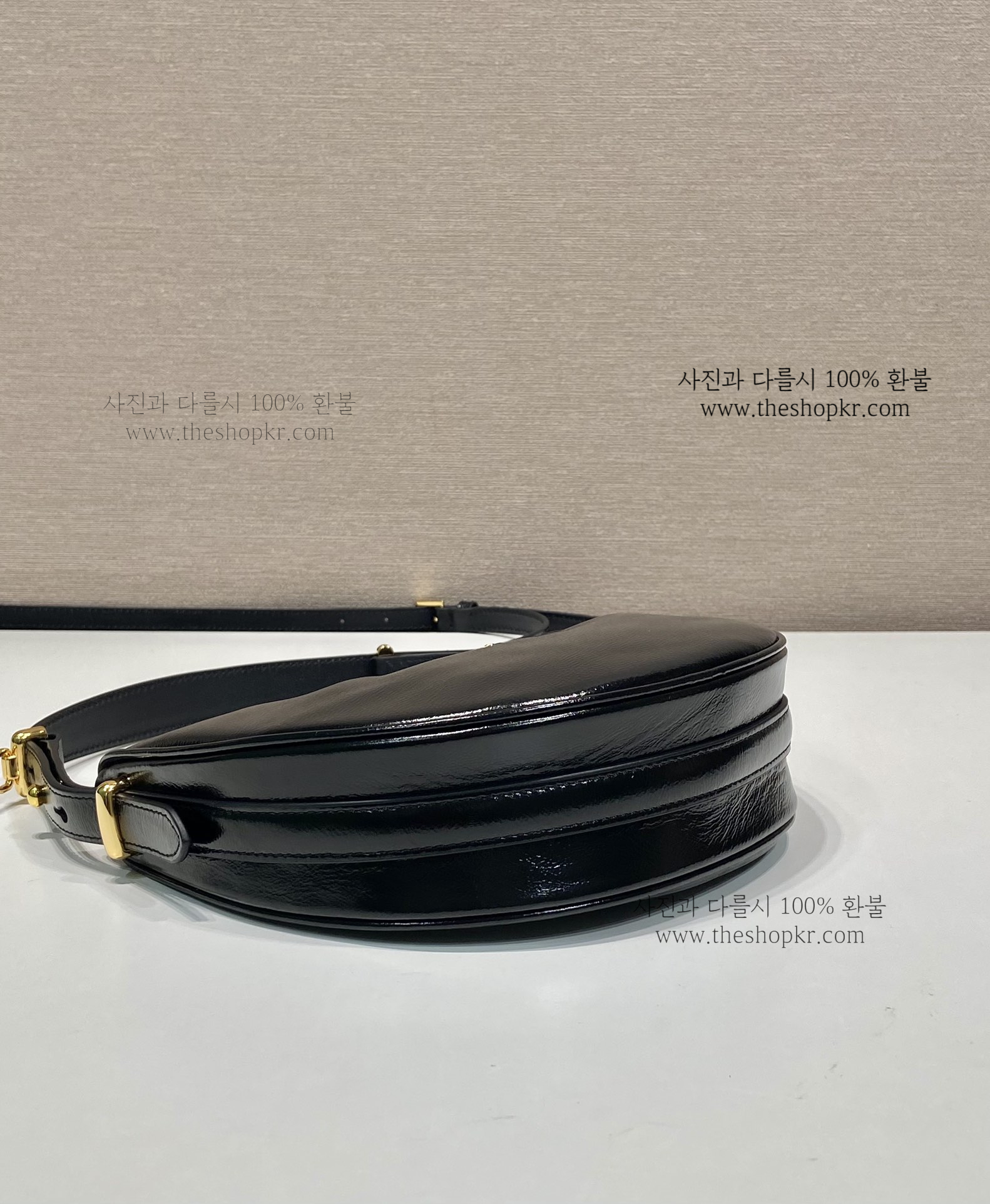 (야오) 프라다 아르케 나플락 숄더 백
