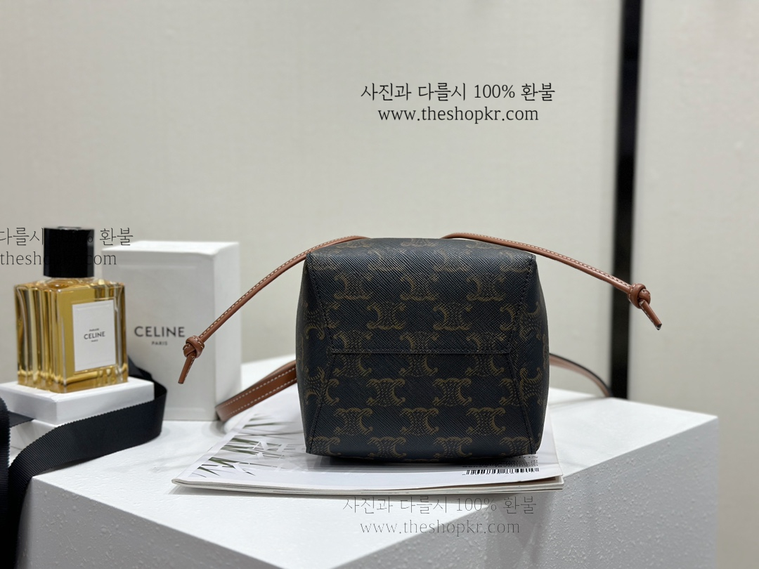 (흰고래) 셀린느 마이크로 세일러 버킷 백