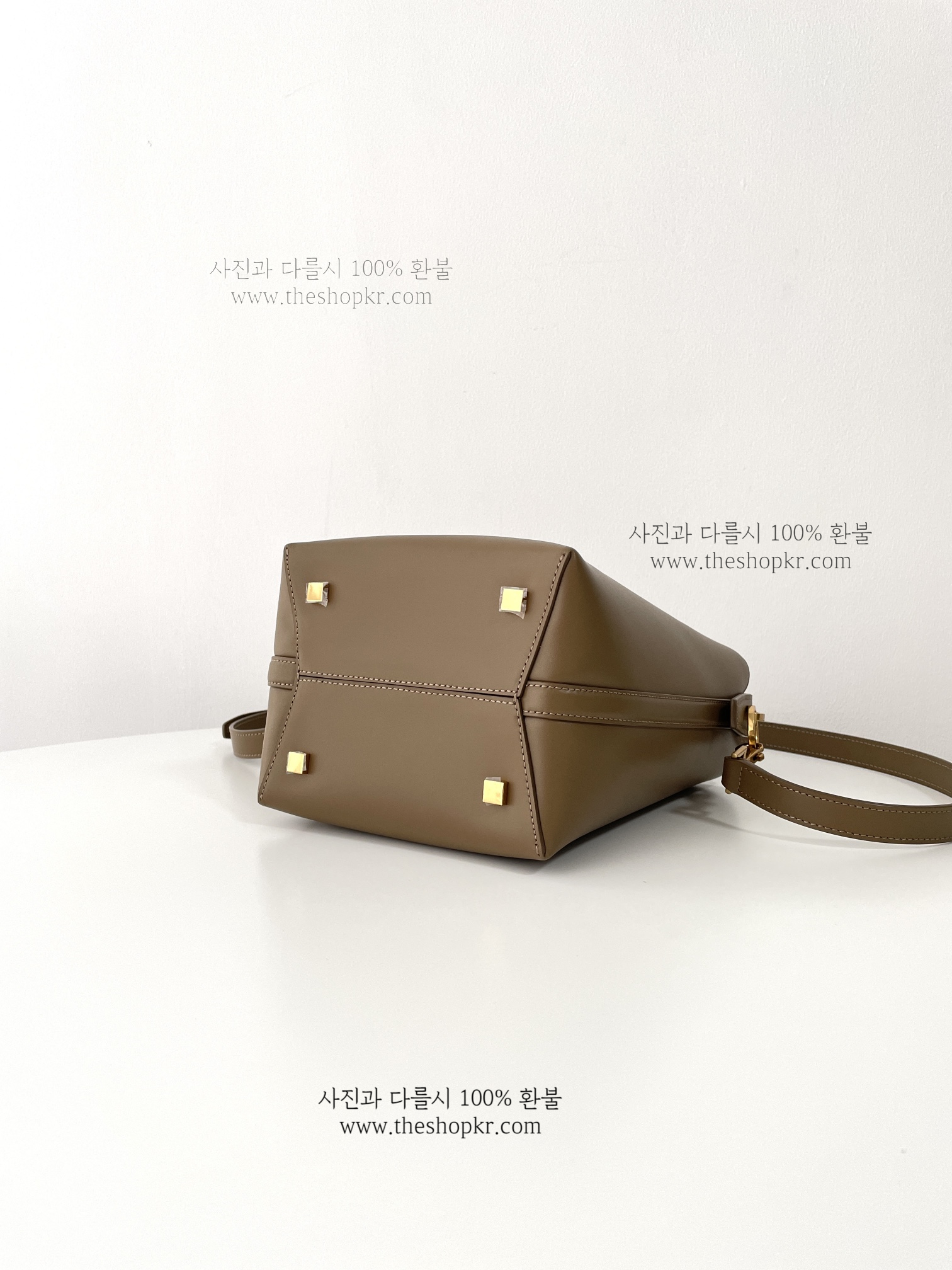 (블프) 생로랑 LE 37 스몰 백