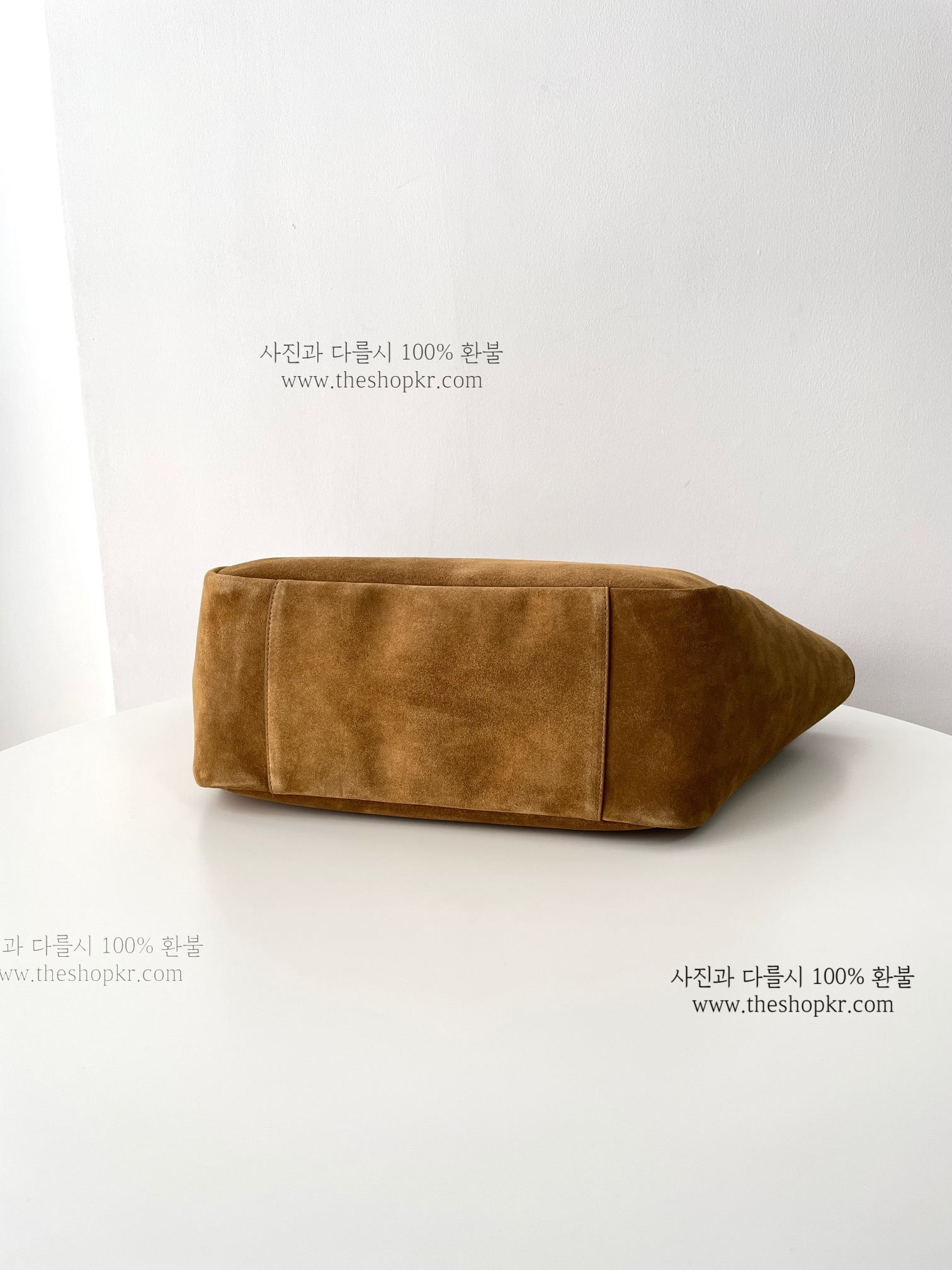 (블프) 생로랑 베아 스웨이드 토트 백