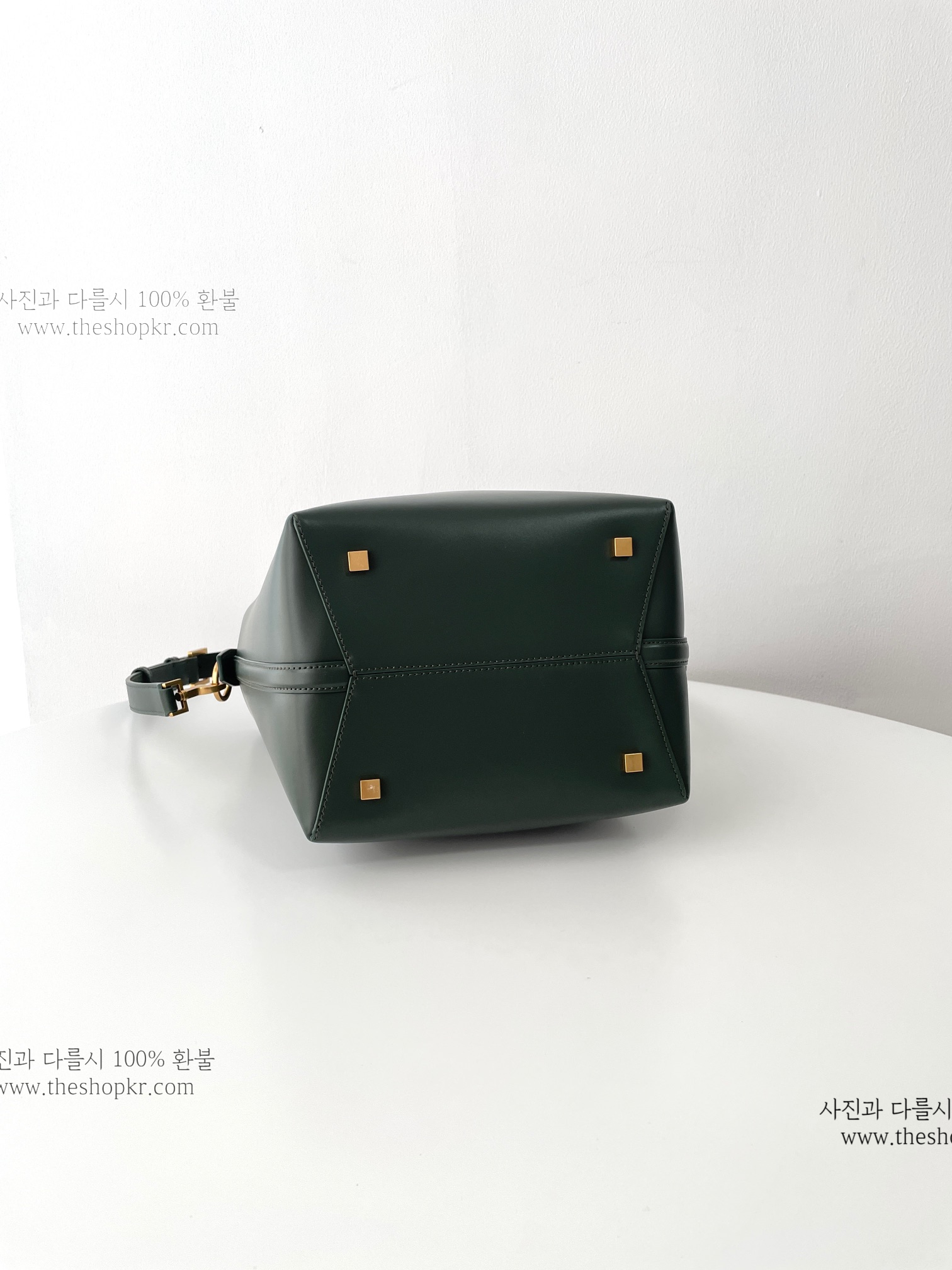 (블프) 생로랑 LE 37 미듐 백