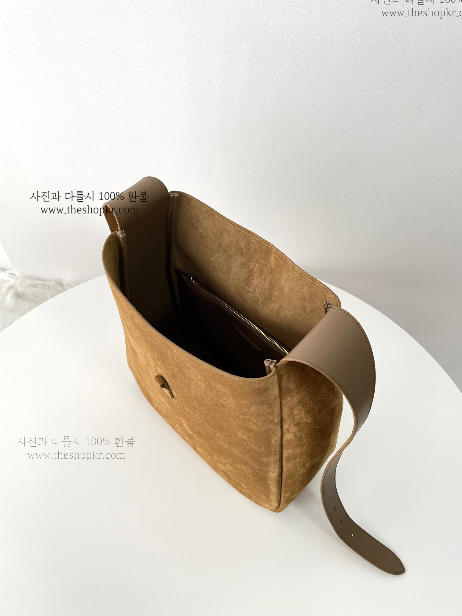 (블프) 생로랑 LE 5A7 소프트 호보 라지 백