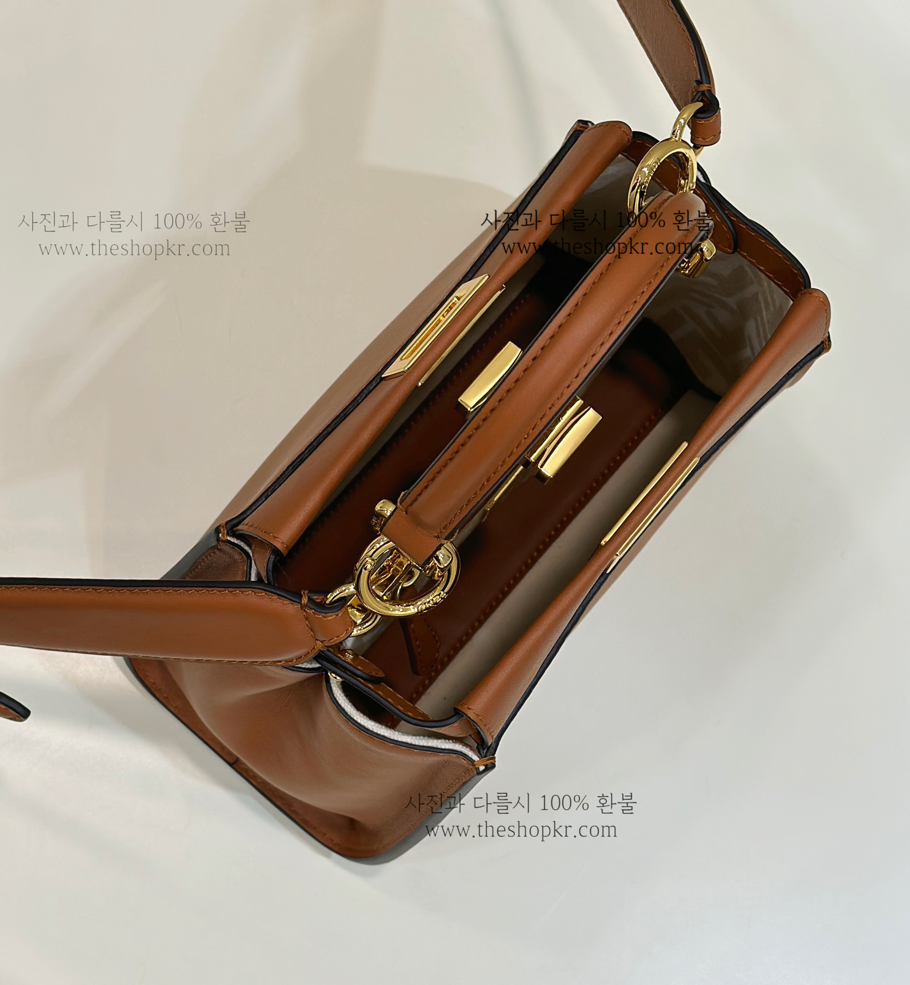 (니콜) 펜디 피카부 미니 백