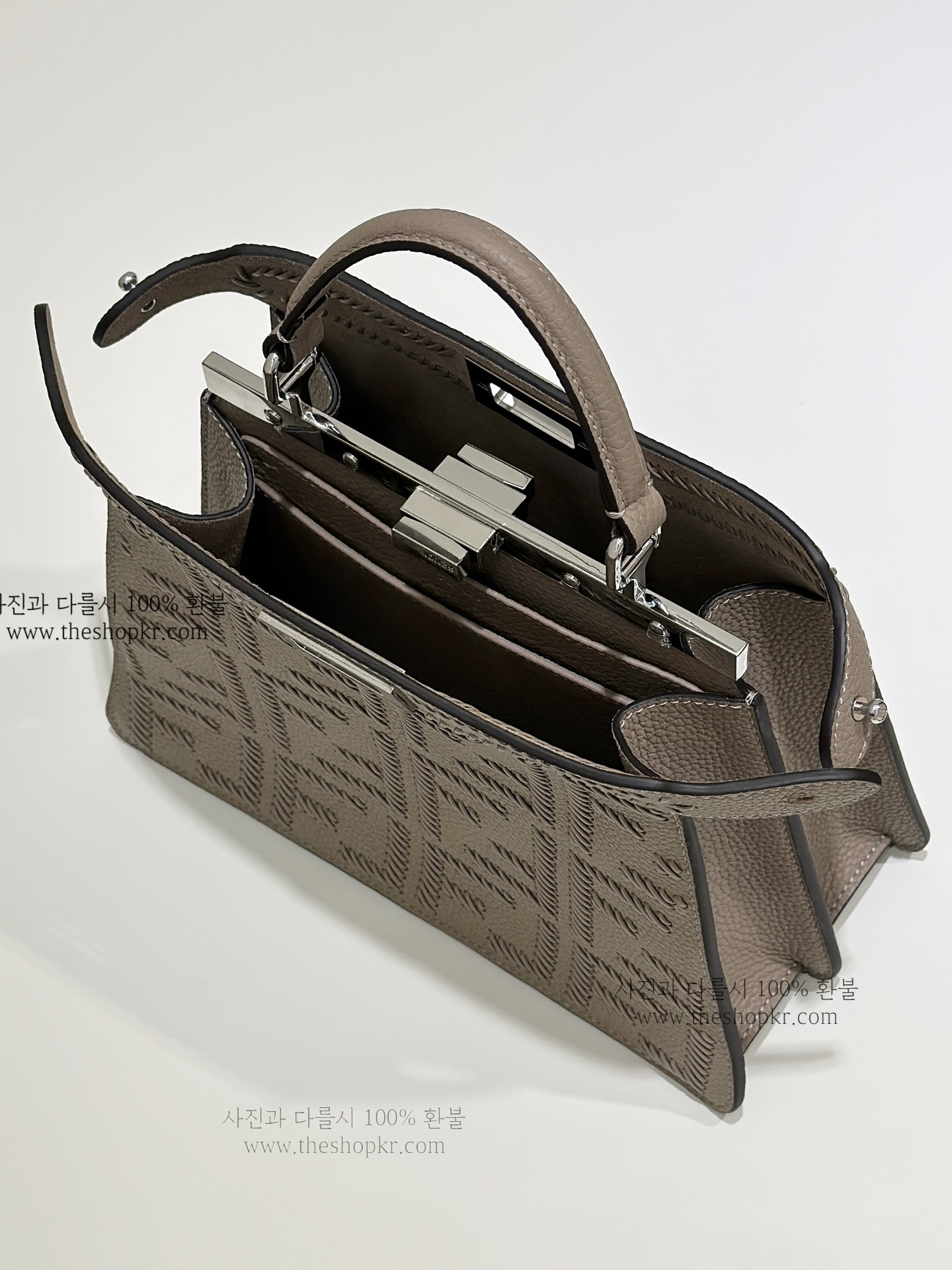 (니콜) 펜디 피카부 아이씨유 스몰 백