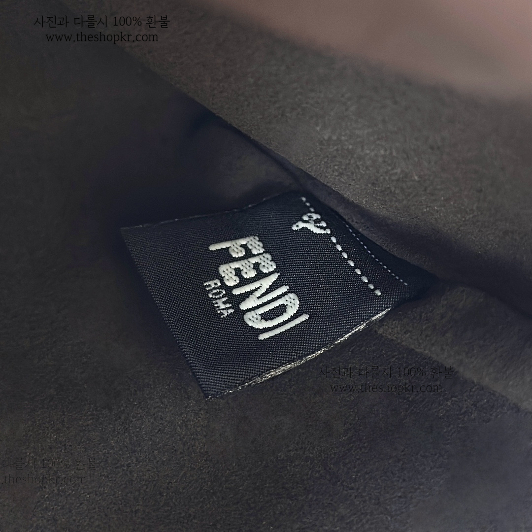 (니콜) 펜디 피카부 플랫 파우치