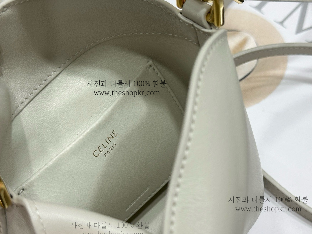 (흰고래) 미니 트리옹프 버킷 백
