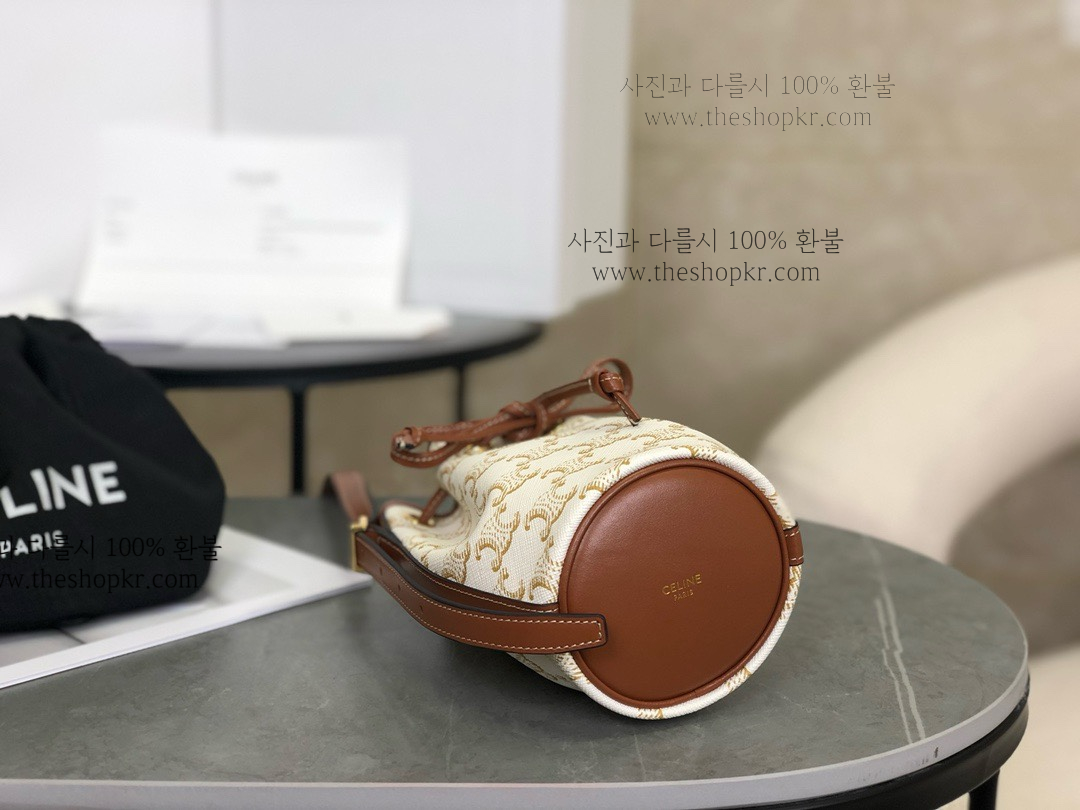 (흰고래) 셀린느 트리옹프 마이크로 버킷 백