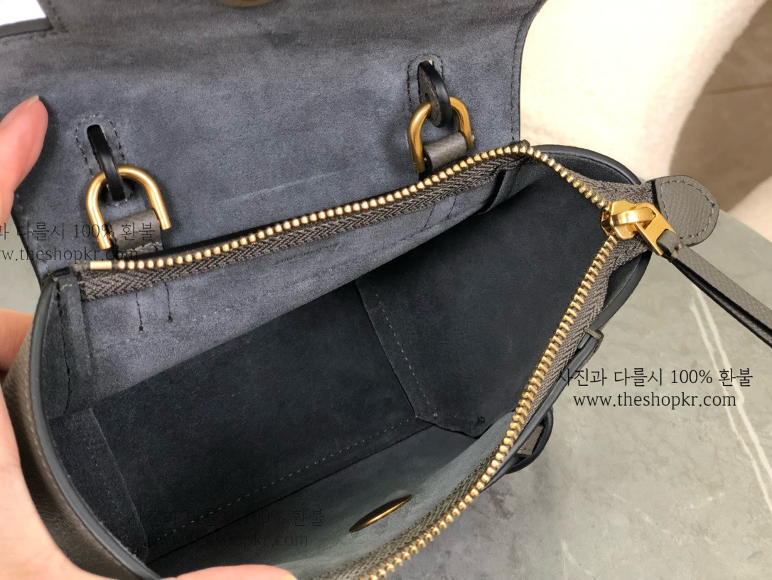 (흰고래) 셀린느 피코 벨트 백