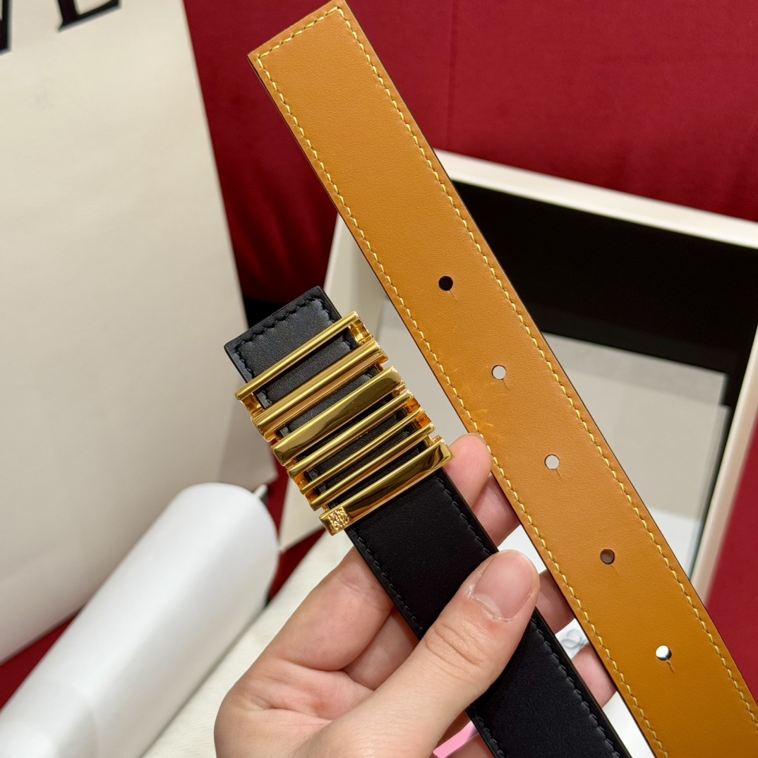 (찡댄) 로에베 클래식 그래픽 벨트