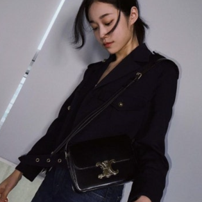 노윤서 셀린느 미듐 컬리지 백