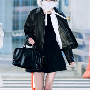 장원영 미우미우 라지 보 백