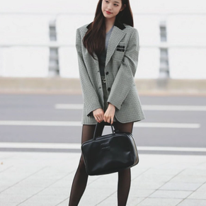 장원영 미우미우 라지 보 백