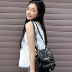 서예지 샤넬 24P 듀마 백팩