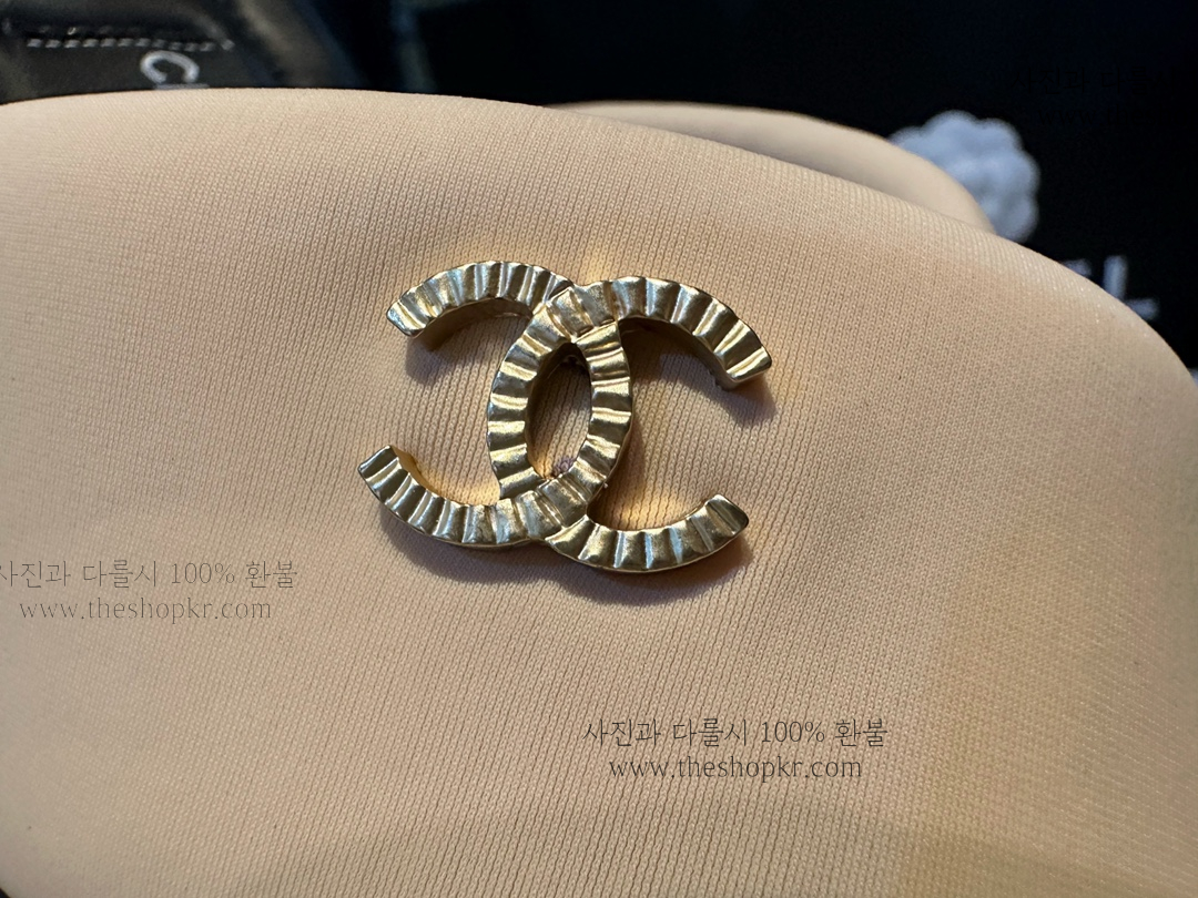(해피) 샤넬 크로스 퍼프 슬리퍼