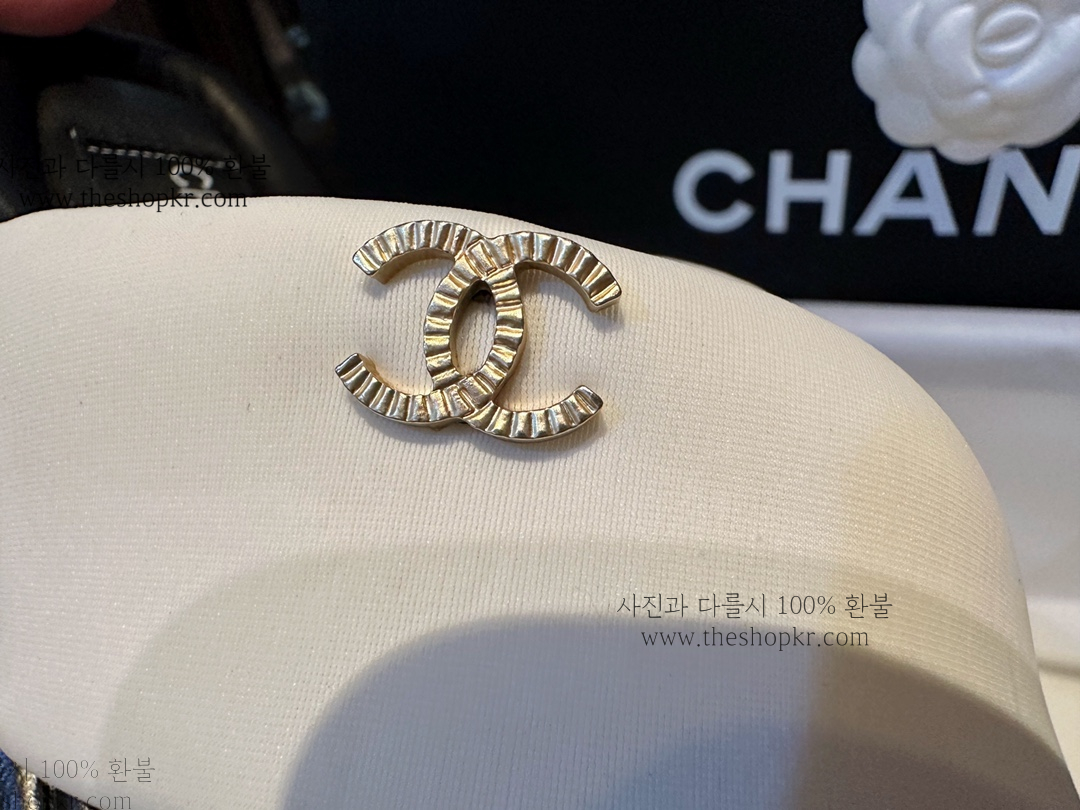 (해피) 샤넬 크로스 퍼프 슬리퍼
