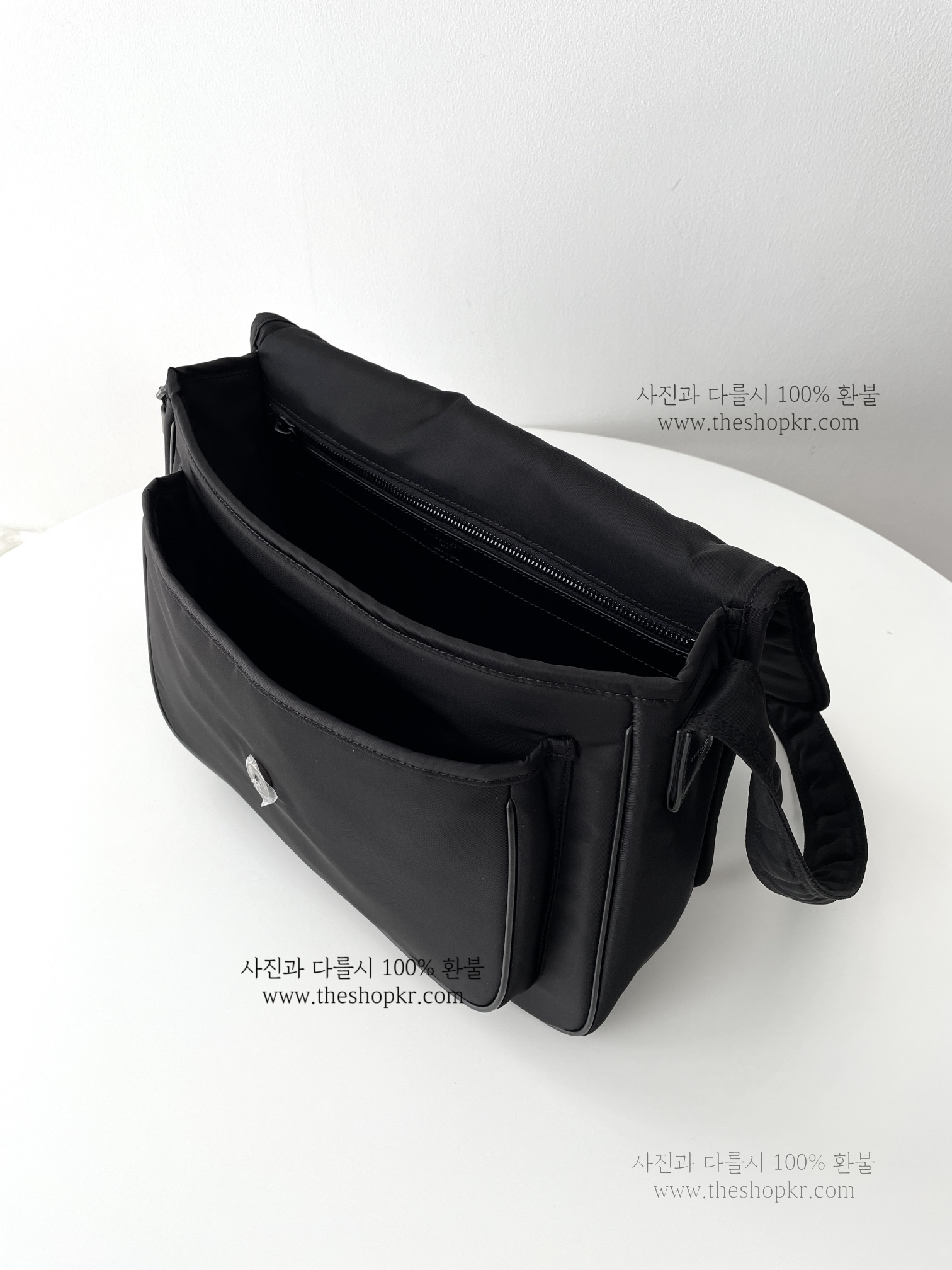 (블프) 생로랑 니키 에코닐 메신저 백