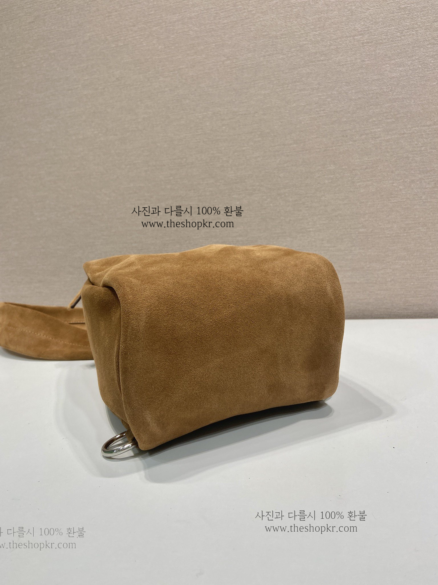 (야오) 프라다 스웨이드 백팩