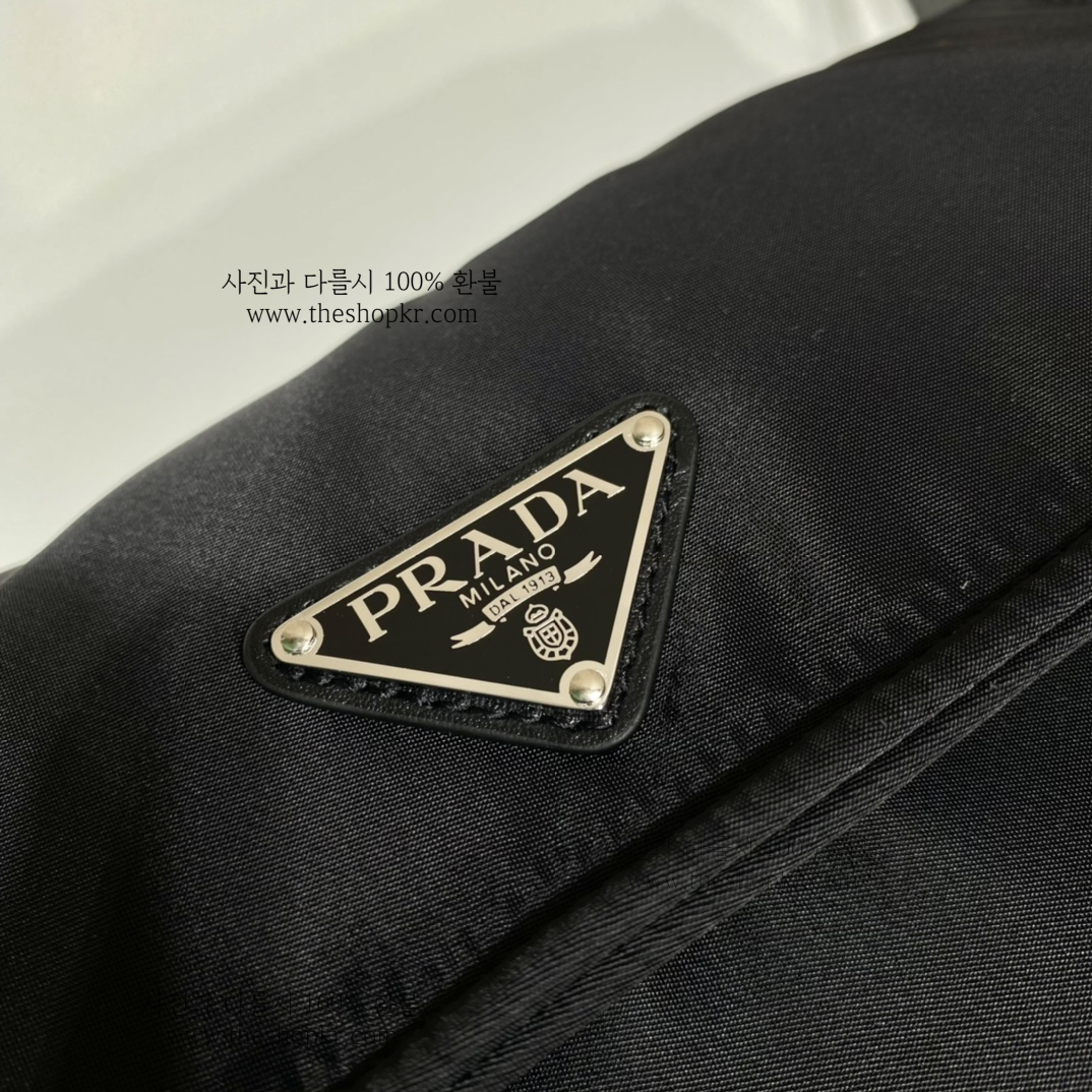 (야오) 프라다 스몰 패딩 리나일론 숄더 백