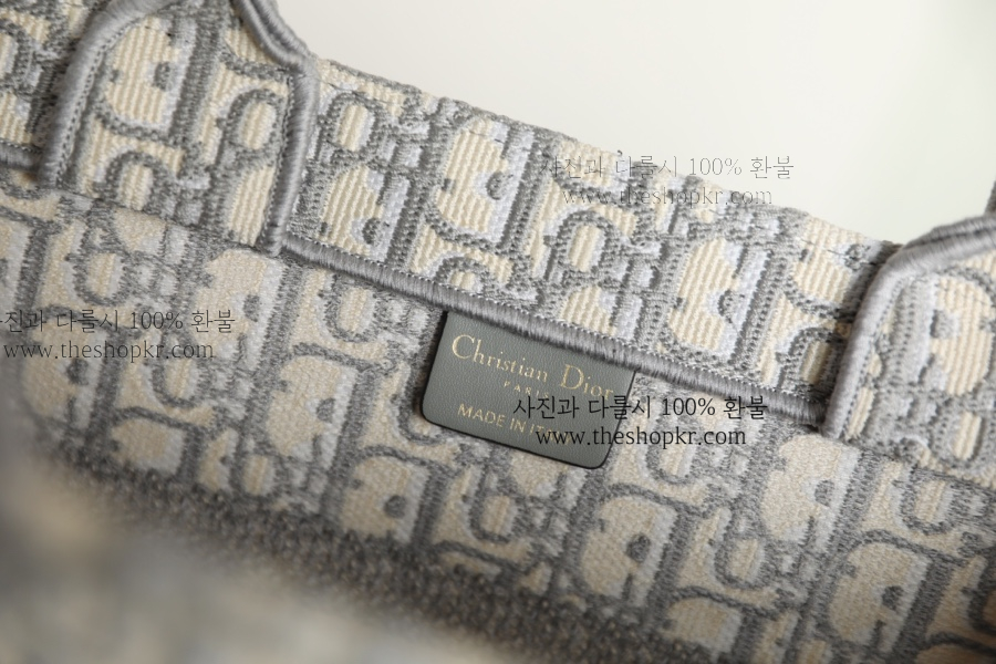 (닥터) 디올 미듐 북토트 백