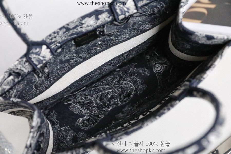 (닥터) 디올 미듐 북토트 백