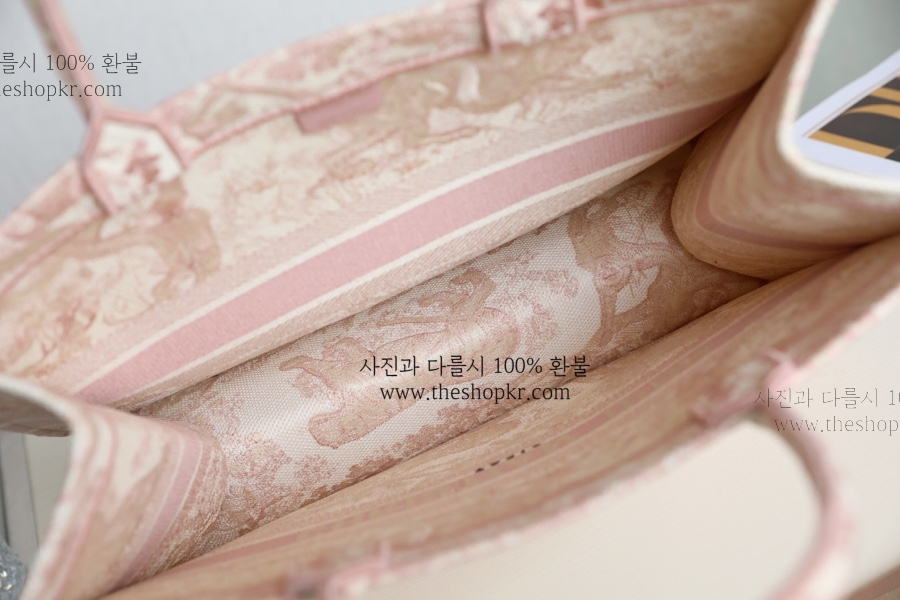 (닥터) 디올 라지 북토트 백
