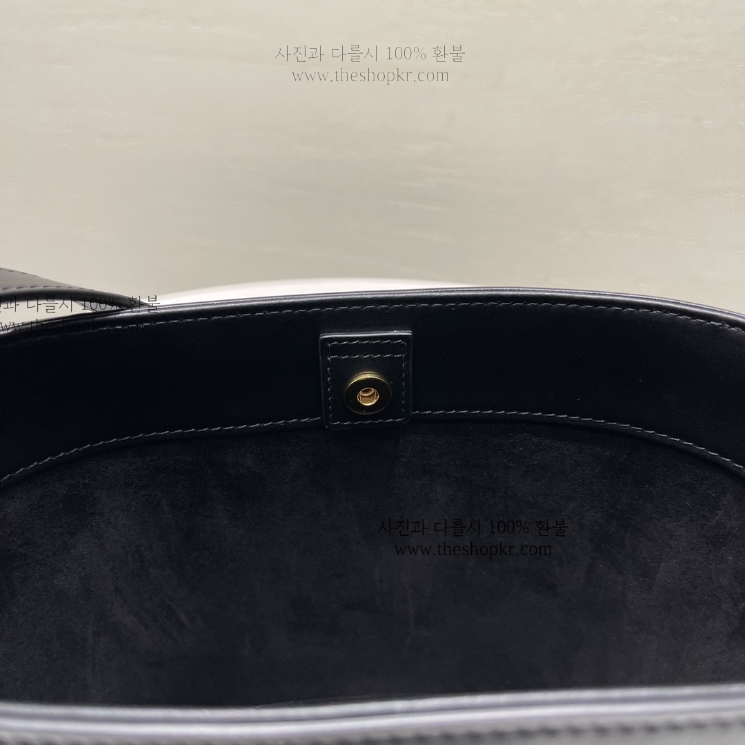 (블프) 셀린느 퀴르 트리옹프 버킷 백