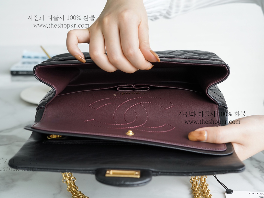 (펜더) 샤넬 빈티지 2.55 미듐 백