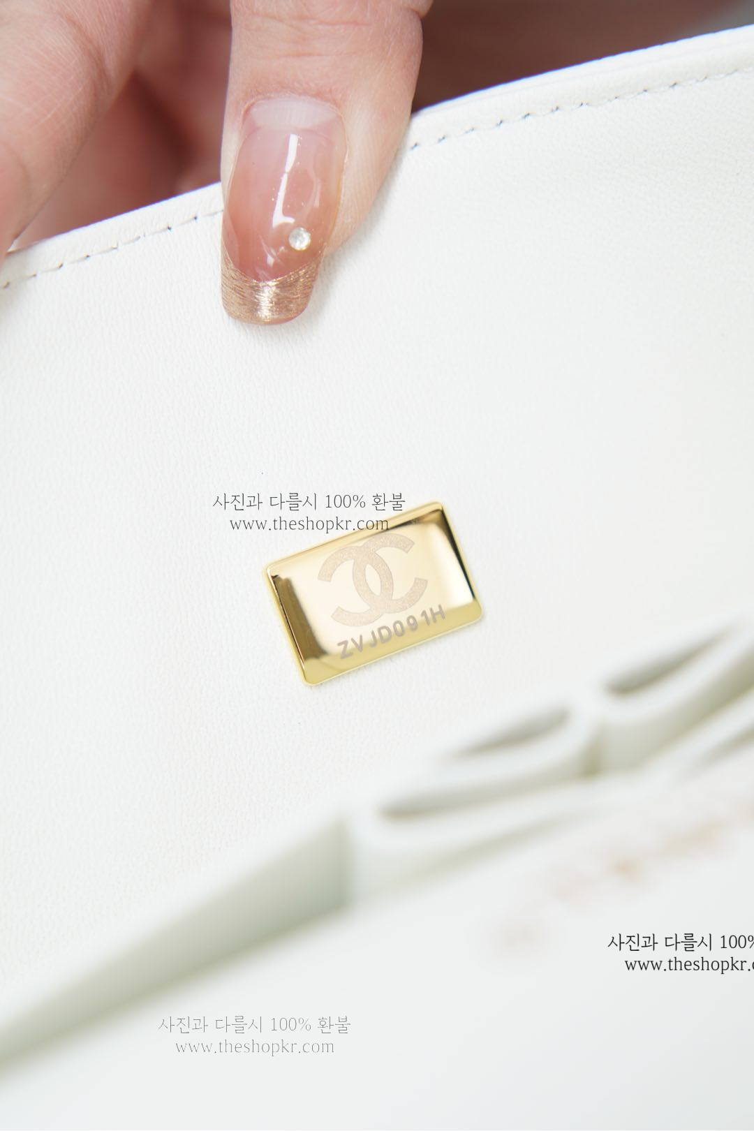 (펜더) 샤넬 클래식 플랩 미듐 백