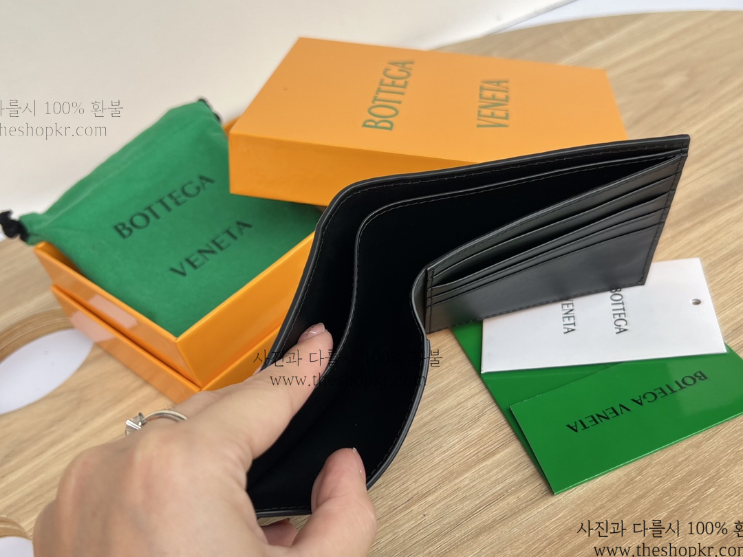 (징) 보테가 인트레치아토 폴더형 지갑