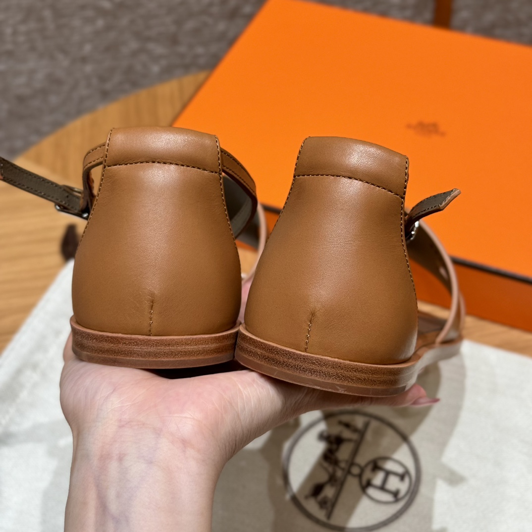 (찡댄) 에르메스 산토리니 샌들