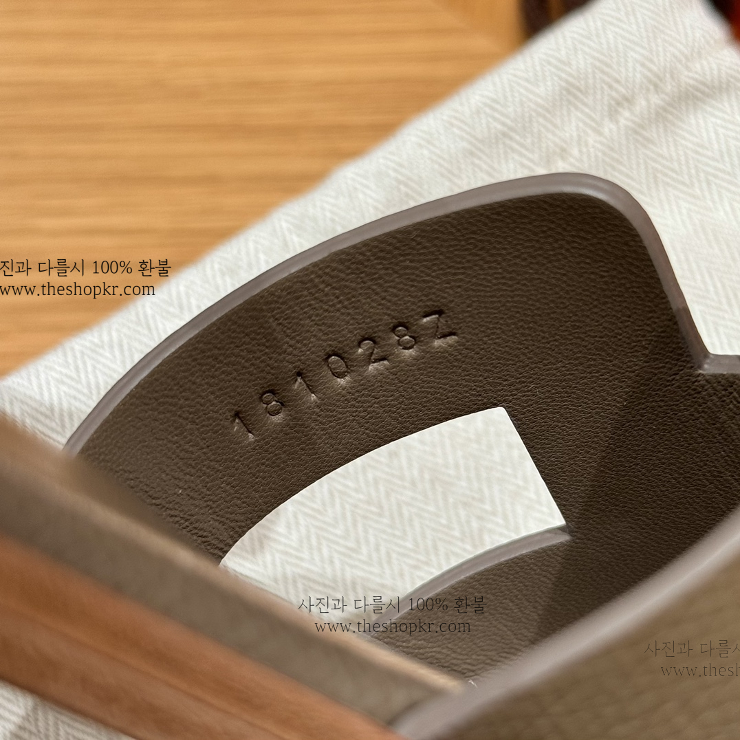 (찡댄) 에르메스 산토리니 샌들