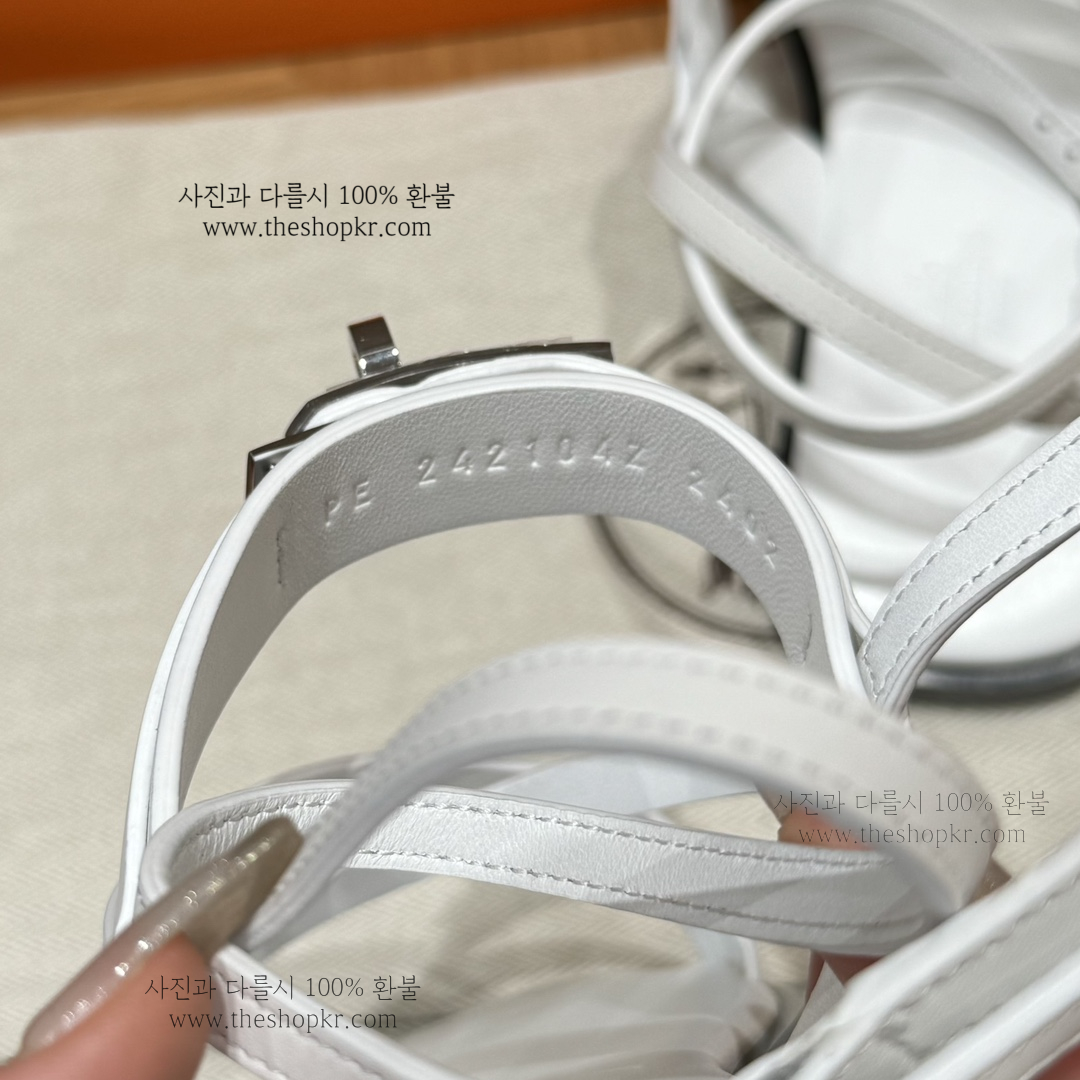 (찡댄) 에르메스 준 켈리 스트랩 샌들