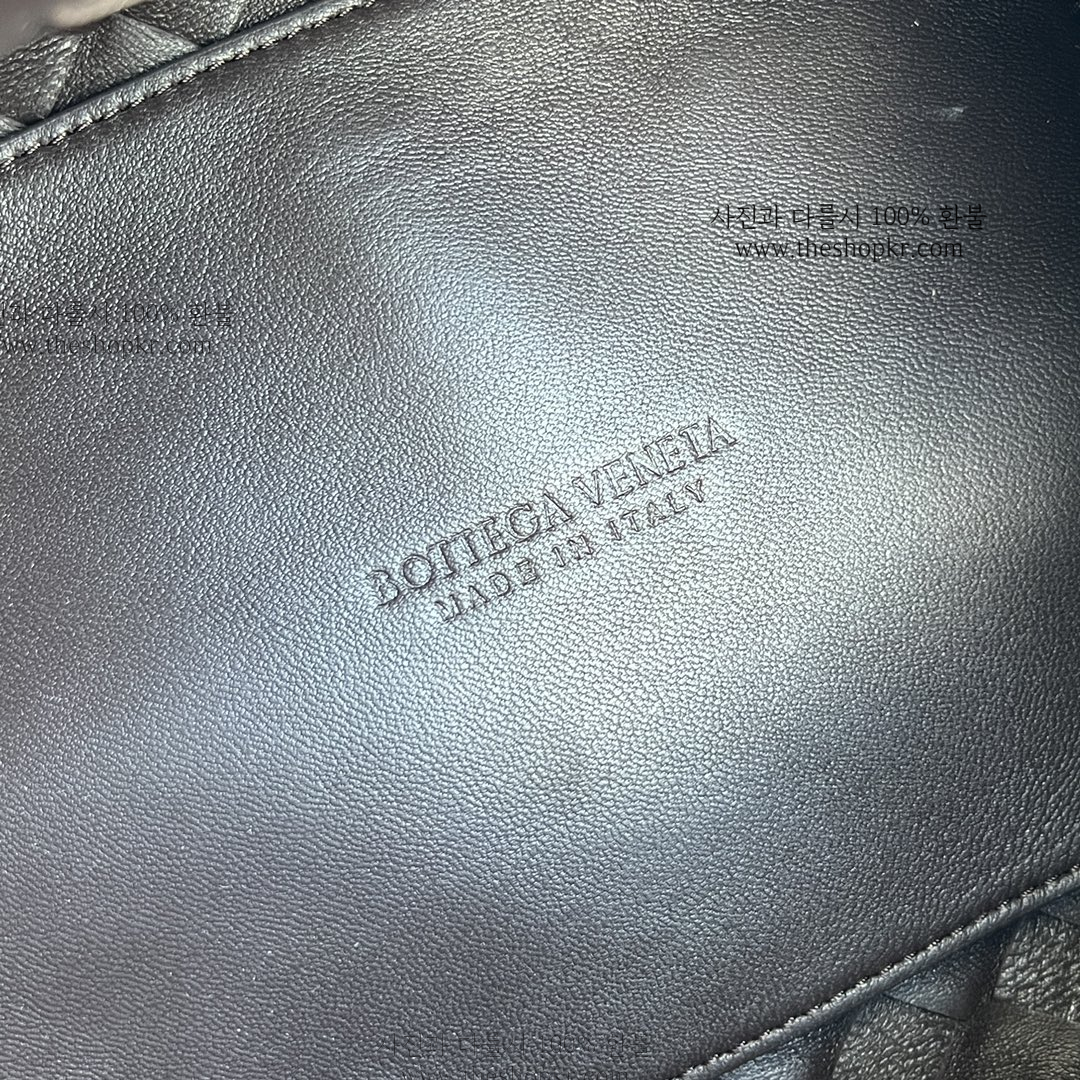 (징) 보테가 스몰 파라슈트 숄더 백