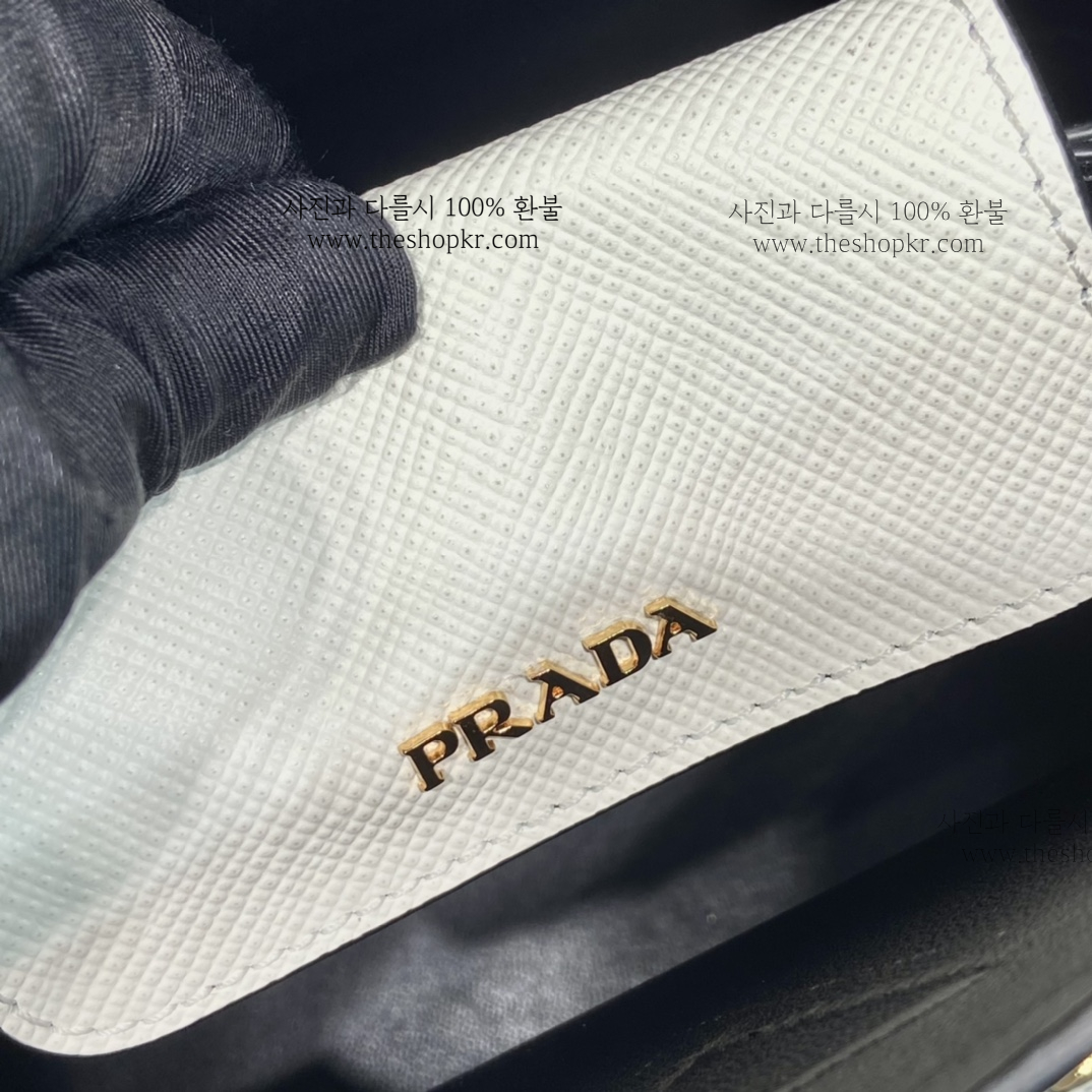 (야오) 프라다 스몰 두블레 사피아노 가죽 백