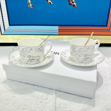 디올 찻잔 세트