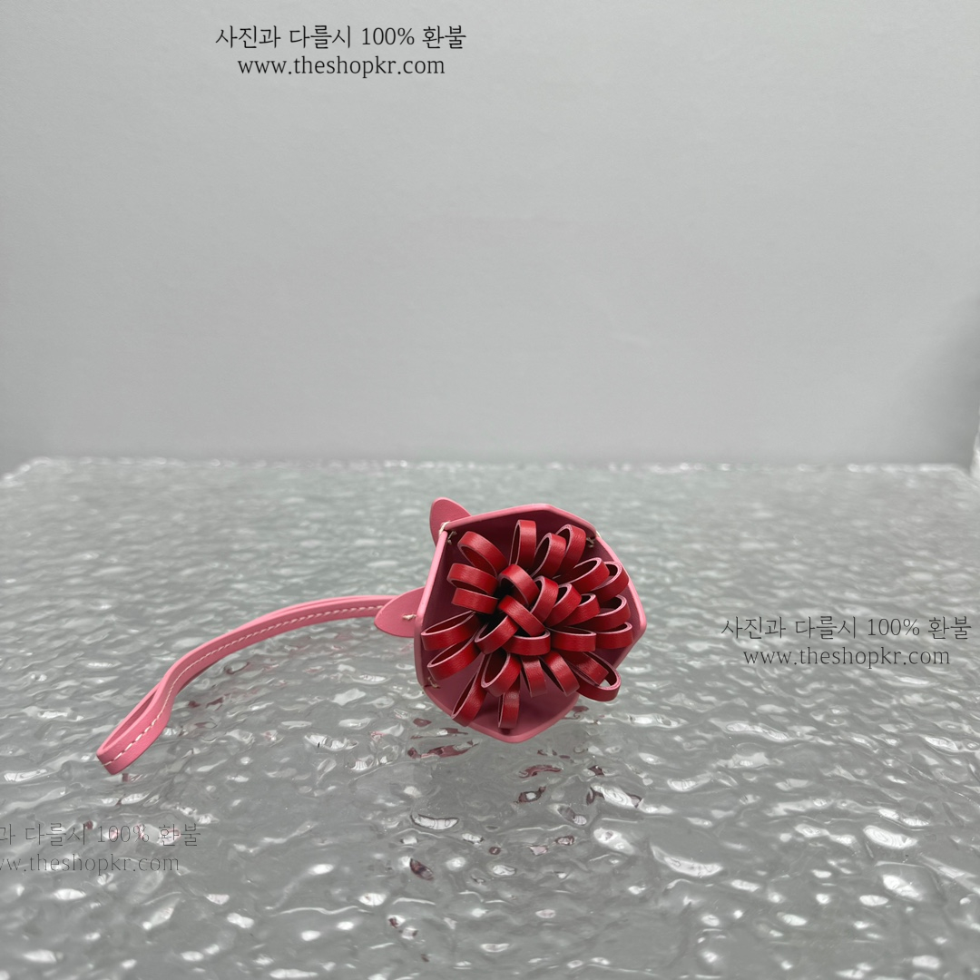 (카타) 미우미우 가죽 꽃 봉오리 백 참